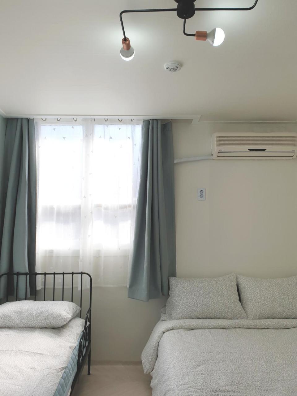 Y.Road 135 Hotel Seoul Exterior photo